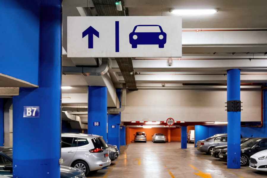 facilitar mudanças e estacionamentos