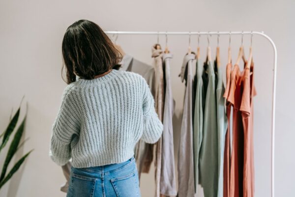 Guarda roupa cápsula moda feminina